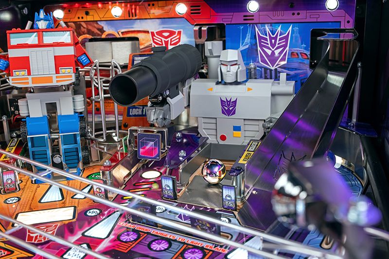 TRANSFORMERS: More Than Meets the Eye Limited Edition