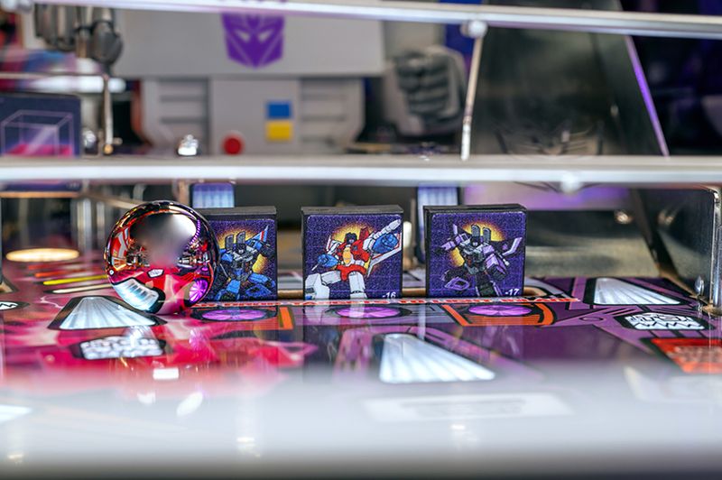 TRANSFORMERS: More Than Meets the Eye Limited Edition