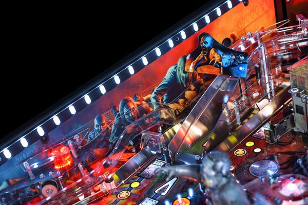 Cabinet Expression Light System